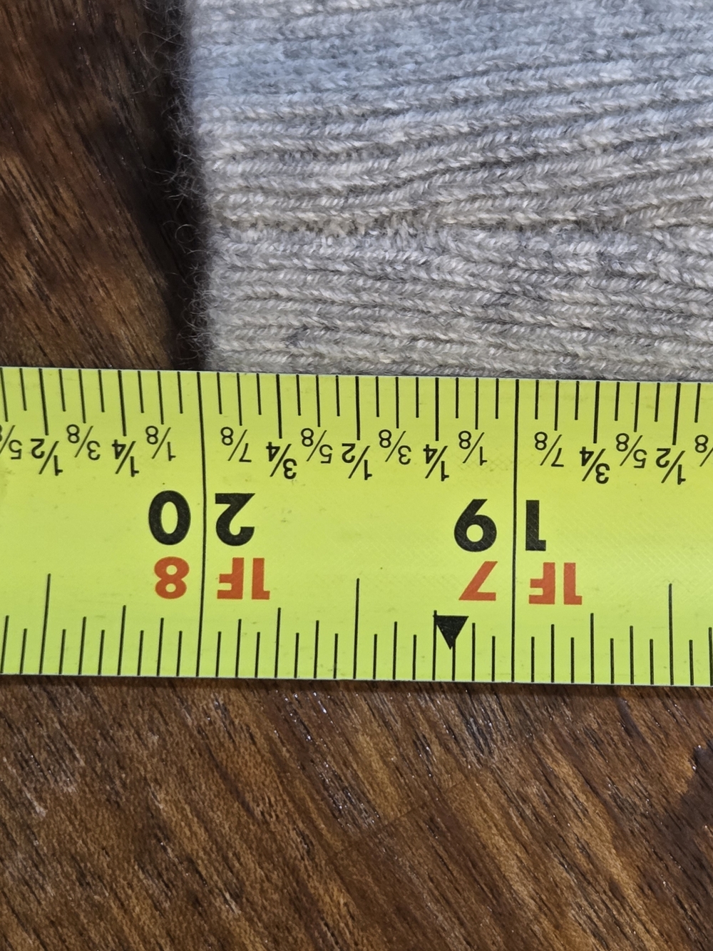 Free People Grey 100% Cashmere Button Cardigan Sweater M Old Money Quiet Luxury - Picture 6 of 7